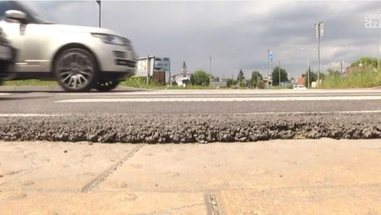 Informacje. Wymienią nawierzchnię wokół ronda