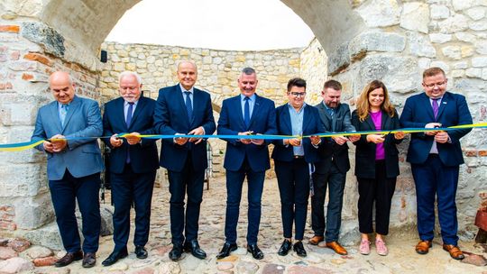 Informacje. Zamek biskupów krakowskich po remoncie został oficjalnie oddany do użytku