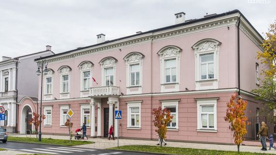 Informacje. Zarzuty dla byłego dyrektora ZUK-u