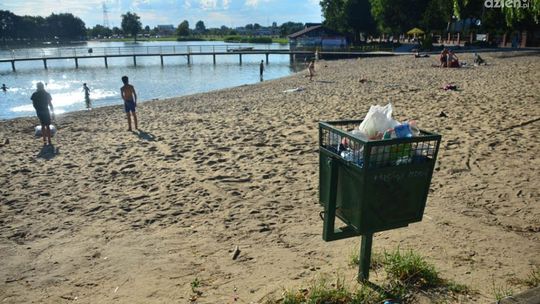 INTERWENCJE: Kto posprząta bałagan nad zalewem?