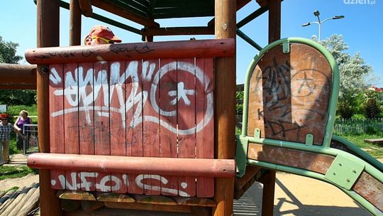 INTERWENCJE: Park na Gołębiowie II niszczeje