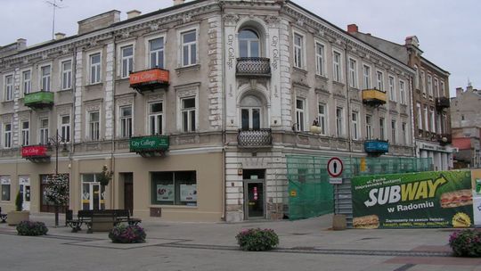 INTERWENCJE: Remont czy dewastacja?