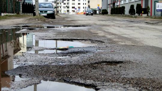 INTERWENCJE: Wielkie dziury na ulicy Czystej!