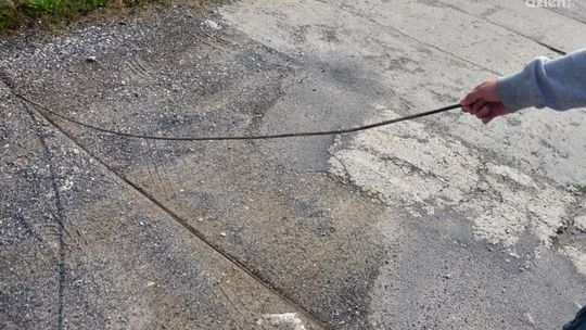 INTERWENCJE: Z jezdni wystają... druty!