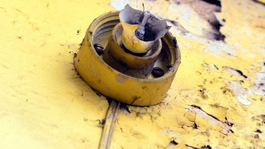 INTERWENCJE: Z klatek schodowych znikają żarówki