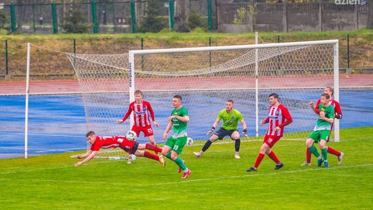 IV liga: kolejne zwycięstwo Pilicy, remis w meczu Zamłynia z Oskarem