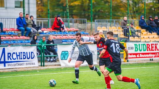 IV liga: Oskar Przysucha podejmuje Victorię Sulejówek