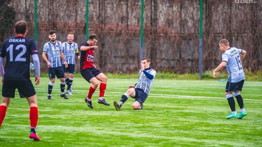 IV liga: Oskar wygrywa w derbach z Zamłyniem