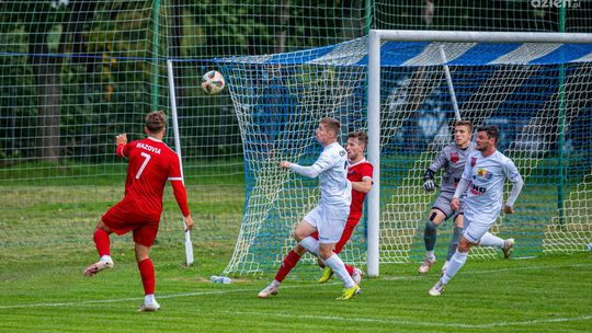 IV liga. Regionalne derby w Kozienicach
