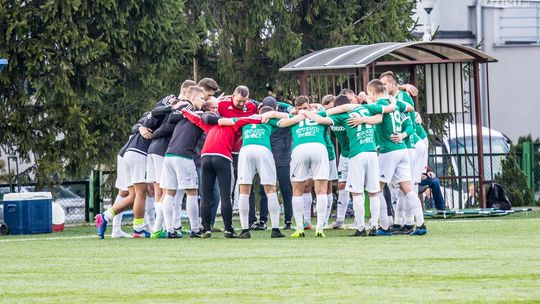 IV liga. Ważny mecz Radomiaka II z LKS-em Promna