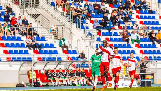 IV liga. Wpadka Pilicy, Oskar gromi, ważne mecze w dole tabeli