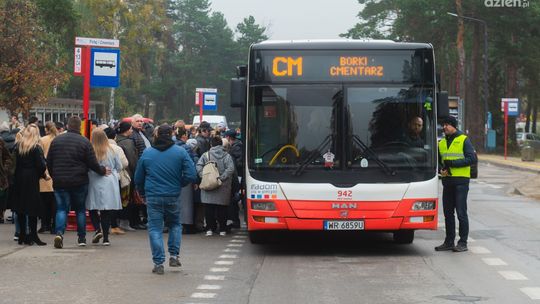Jak będą kursowały autobusy 1 listopada?
