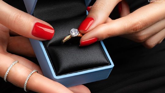 Jak dbać o biżuterię z diamentami i brylantami?