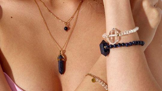 Jak dobrać rozmiar bransoletki do swojej ręki i na prezent?