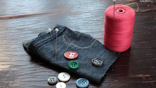 Jak przyszyć guzik? Jak przyszyć guzik?