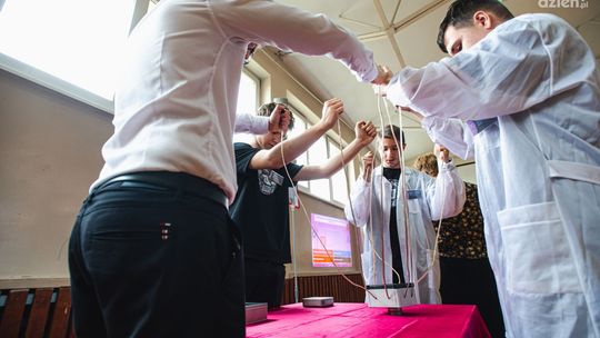 Jak tu być? Inauguracja wystawy „MÓZG”