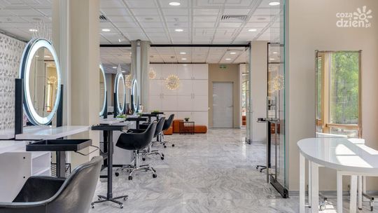 Jak urządzić profesjonalny salon beauty? Praktyczny przewodnik po wyposażeniu stanowiska kosmetycznego