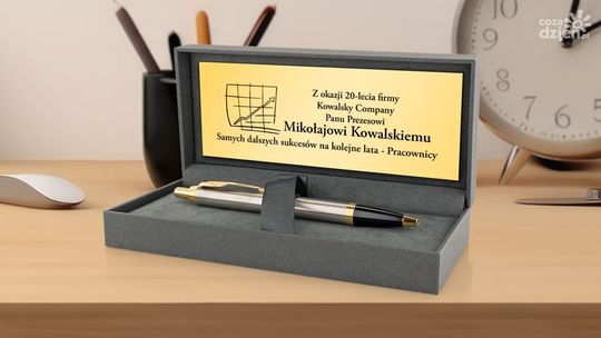 Jak wybrać dobry długopis z grawerem na prezent?