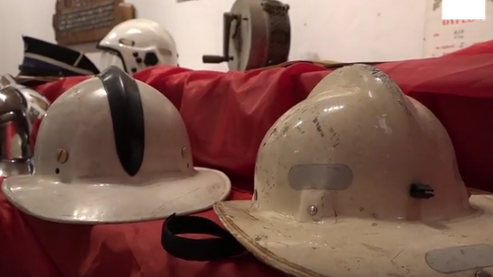 Jak wyglądało wyposażenie strażaków ponad 100 lat temu?