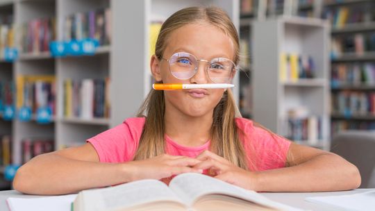 Jak zachęcić dziecko do noszenia okularów?