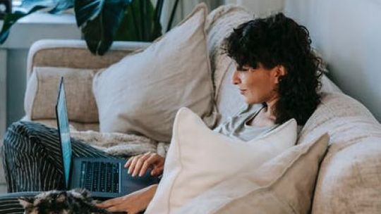  Jak zorganizować wieczór filmowy w domu?