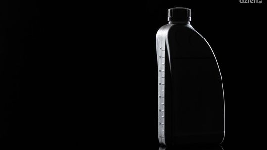 Jaki wybrać olej do silnika dwusuwkowego?