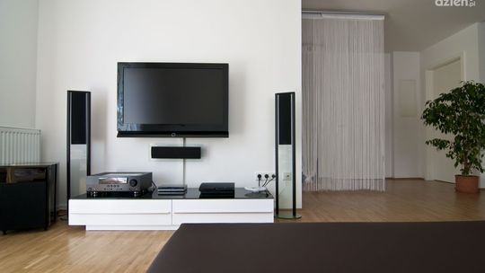 Jaki zestaw kina domowego będzie najlepszy do naszego salonu?