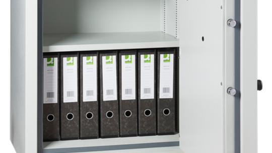 Jakie dokumenty firmowe powinny być przechowywane w sejfie i dlaczego?