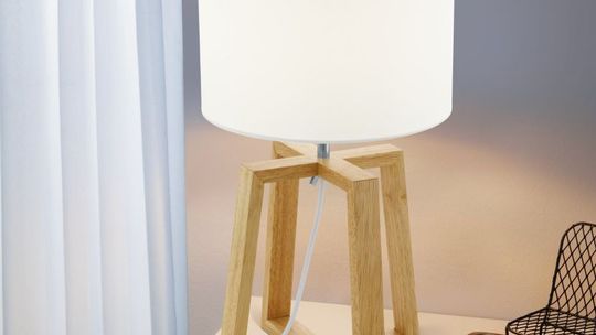 Jakie drewniane lampy do salonu wybrać?