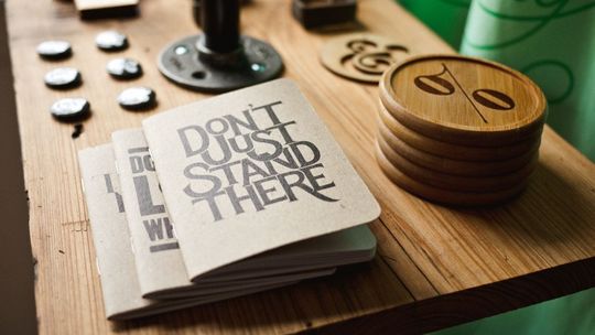 Jakie gadżety firmowe może oferować influencer swoim odbiorcom?