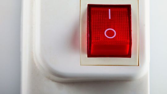 Jakie są korzyści z integracji fotowoltaiki z systemami magazynowania energii?