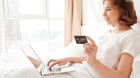 Jakie są zalety kupowania biletów kolejowych online?