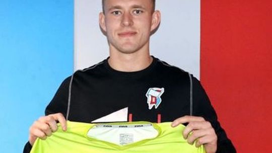 Jakub Kosiorek podpisał umowę z Bronią Radom