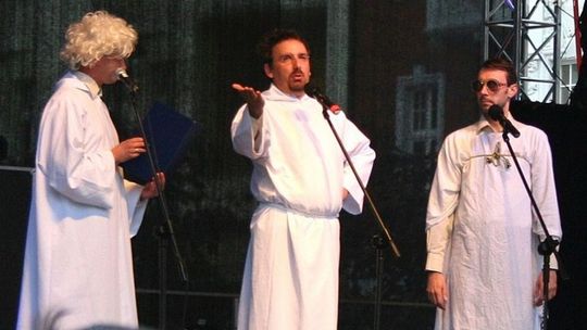 JEDLNIA: Dożynki, sztuczne ognie i kabaret