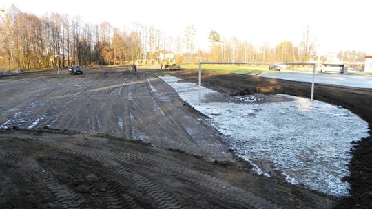 JEDLNIA-LET. Przebudowa boiska w Kolonce