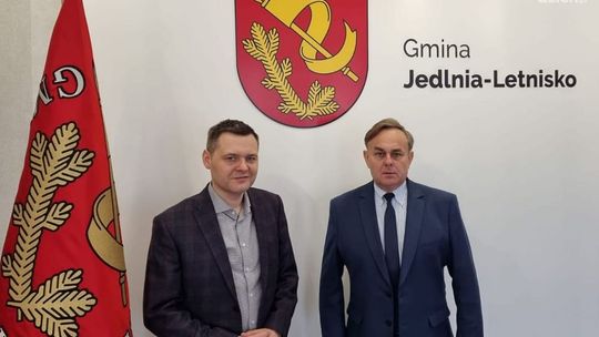 Jedlnia-Letnisko chce zagospodarować budynek dworca PKP