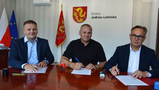 Jedlnia-Letnisko rozbudowuje kanalizację Jedlnia-Letnisko rozbudowuje kanalizację