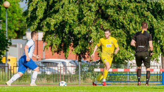 Jest podział piłkarskiej 5. ligi na dwie grupy. Drużyny radomskie w południowej