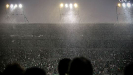 Jest wykonawca modernizacji oświetlenia na stadionie przy ulicy Narutowicza
