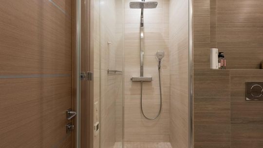 Kabina kwadratowa, półokrągła czy pięciokątna? Który kształt wybrać?