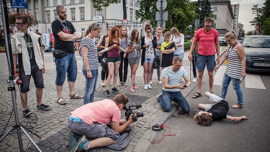 Kameralne Lato: filmy, gwiazdy i napad na bank