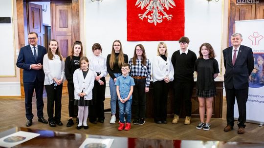 Kanadyjskie stypendia dla uzdolnionej młodzieży wręczone