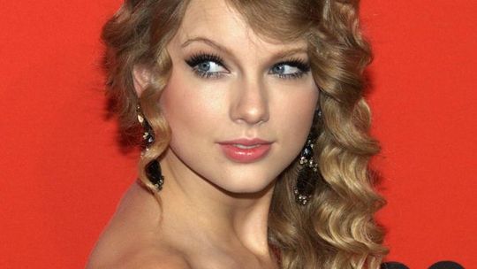 Kanye o Swift: „uczyniłem tę dzi*kę sławną!”