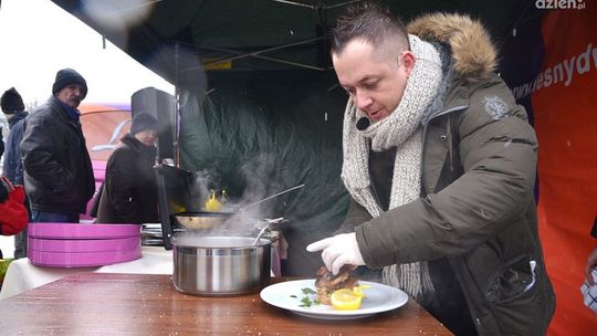Karp w boczku wśród śniegu raz!