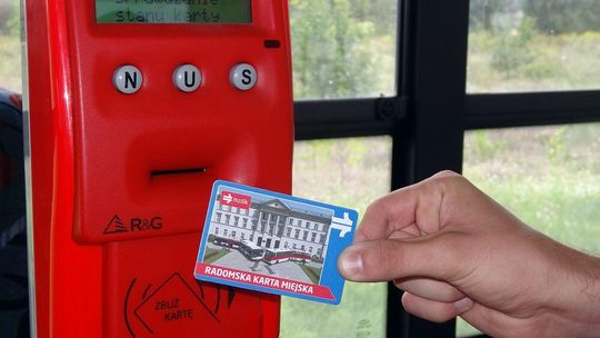 „Karta miejska w telefonie” – Radom stawia na nowoczesną mobilność miejską