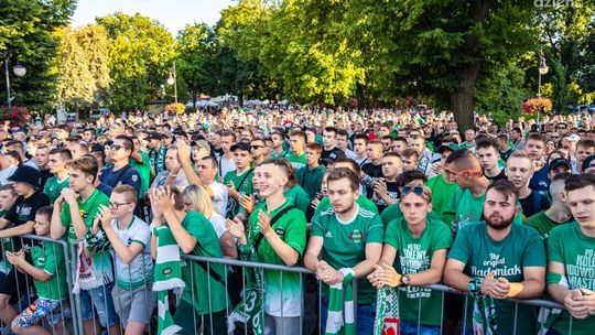 Kibice wspólnie obejrzą mecz Radomiaka z Koroną! Telebim stanie na Placu Jagiellońskim