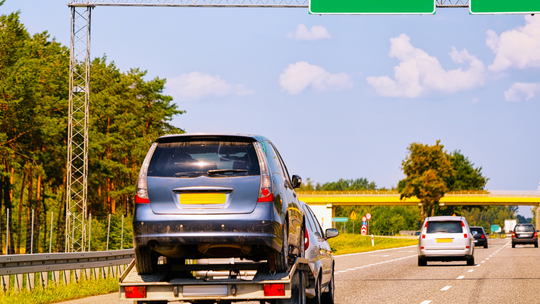 Kiedy można skorzystać z holowania z OC sprawcy wypadku?