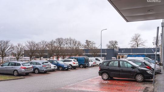 Kiedy otwarcie centrum handlowego na Wacynie?