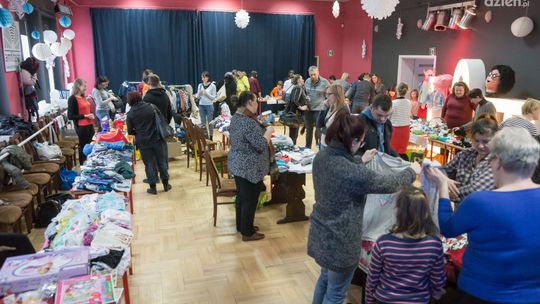 Kiermasz "SPRZEDAJ-KUP-WYMIEŃ"