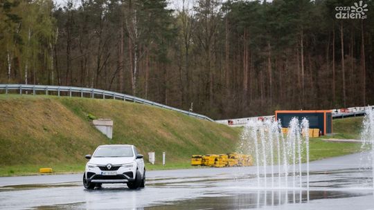 Kierowco, zapisz się na bezpłatne szkolenie z doskonalenia techniki jazdy